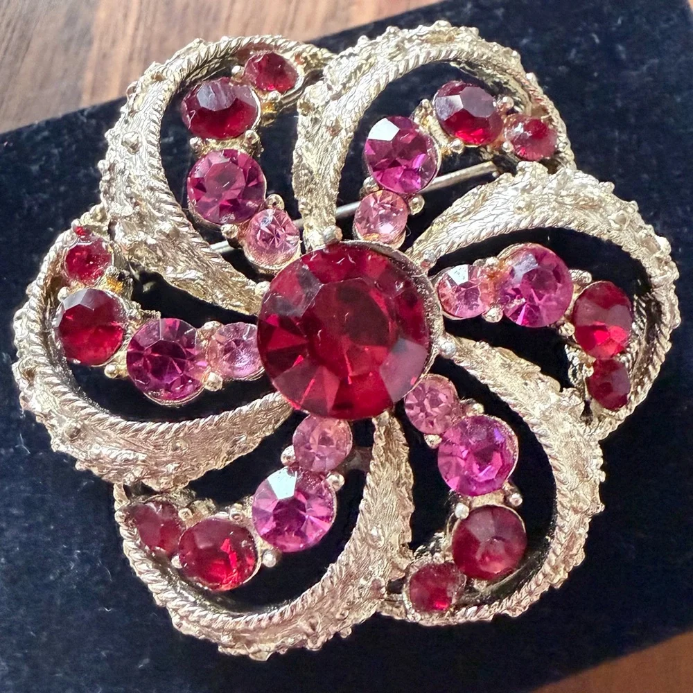 VTG Coro Red Pink Rhinestone Brooch Pin